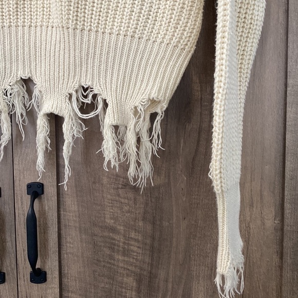 DAYTRIP Cotton Blend Distressed Trim Sweater Women’s Size Small - Picture 14 of 15